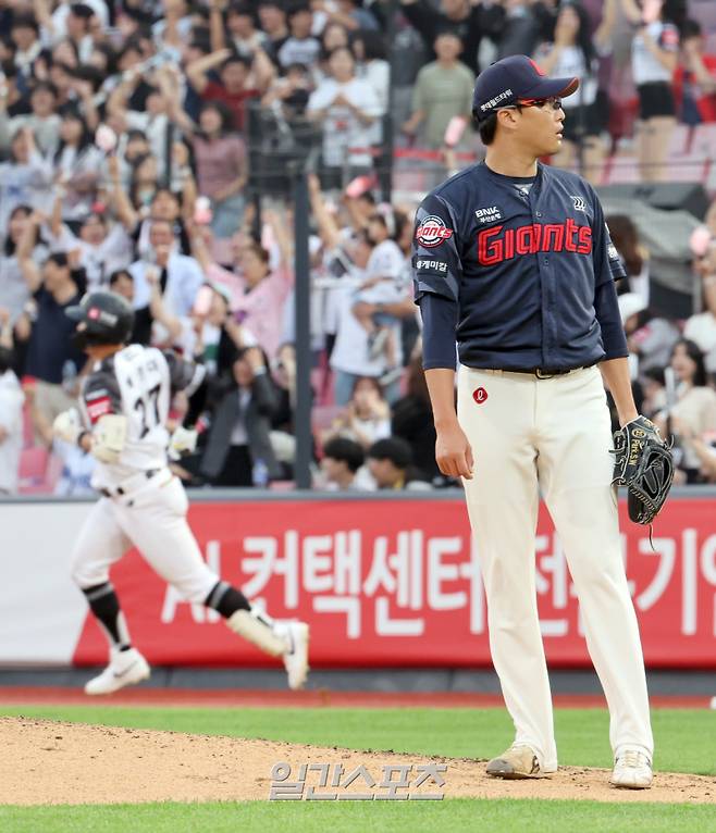 '5이닝 12피안타 8실점' 8연승 박세웅이 어쩌다…선발 4연패 위기 [IS 냉탕]
