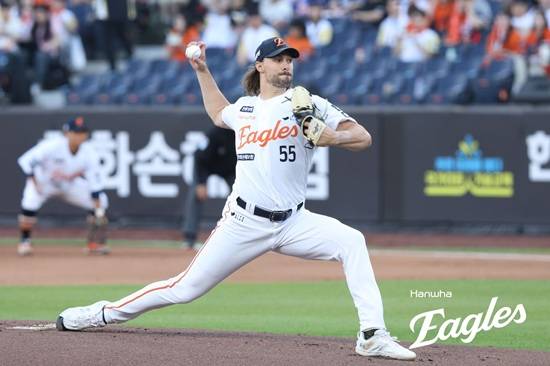 한화 이글스 KBO리그 2강 맞구나! 'LG 긴장해' 두산 6-2 격파→1위 경쟁 '빅뱅'…와이스 10K QS플러스+노시환 속죄타 [대전:스코어]