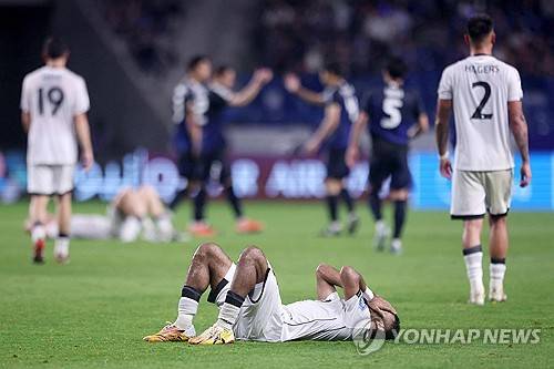日 원정 '0-6 대패'→분노한 인니 언론, 신태용 그리웠나…