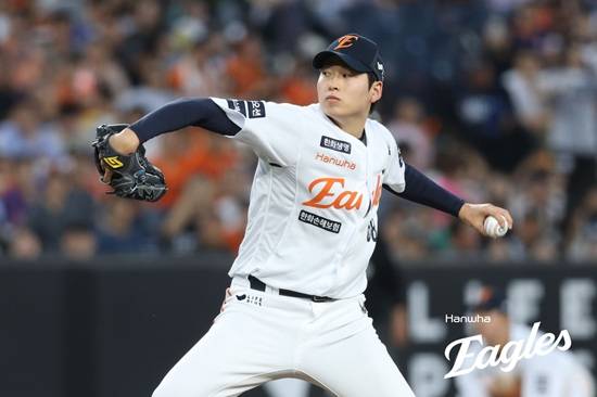 한화 초대박! '1할타자' 신구장 첫 만루포! 이글스 올해는 된다…조동욱 시즌 첫 승+채은성 3타점→두산 9-1 대파 [대전:스코어]