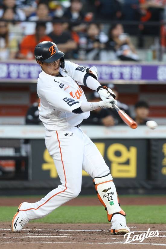 한화 초대박! '1할타자' 신구장 첫 만루포! 이글스 올해는 된다…조동욱 시즌 첫 승+채은성 3타점→두산 9-1 대파 [대전:스코어]