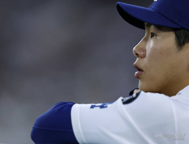 ‘아찔 송구’ 김혜성, 그렇게 던지면 안돼 ‘실책 후 교체’