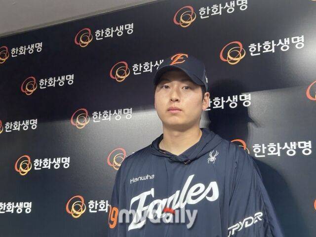 괴물이 어떤 조언 남겼길래…한화 20살 좌완 유망주가 해냈다