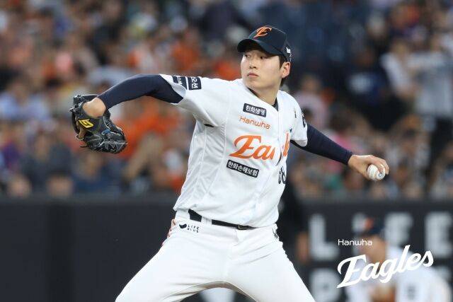 괴물이 어떤 조언 남겼길래…한화 20살 좌완 유망주가 해냈다