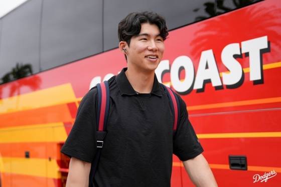 '아!' 김혜성 이런 황당 실책을, 하마터면 완전히 분위기 넘어갈뻔... 4할 타율 무너졌다→결국 교체 OUT