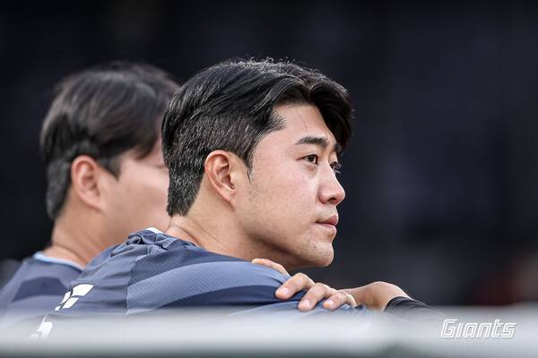 80억 포수는 홈런, 애증의 기대주는 'KKKKK'…롯데 '아픈 손가락'들, '퓨처스 1황' 상무 상대로 빛났다