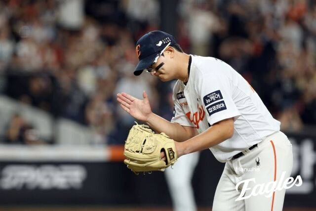 역대급 등장신+한화 팬들의 함성, 160km 괴력 이유 있네…김서현 깜짝깜짝 놀란다
