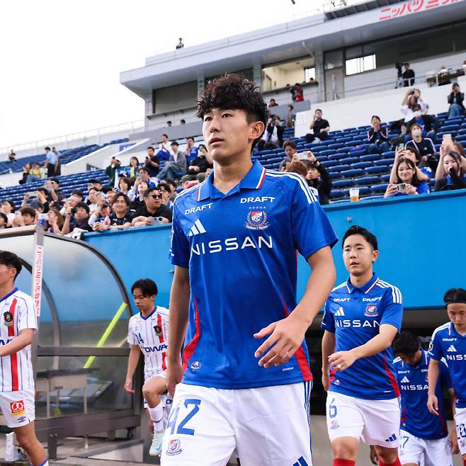 '日 축구 역사상 전대미문의 몰락'...완전히 좌초된 J리그 명가, '아마추어 팀에 패배' 후 컵대회 탈락!→구단 최초 강등 위기까지