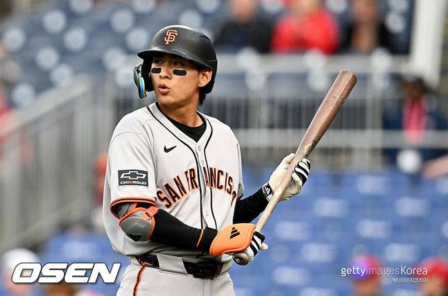 이정후 안타-득점-볼넷-호수비에도…‘실책 남발’ SF 7-2→7-8 꼴찌팀에 충격 역전패, 8연승 좌절+공동 선두 등극 실패 [SF 리뷰]