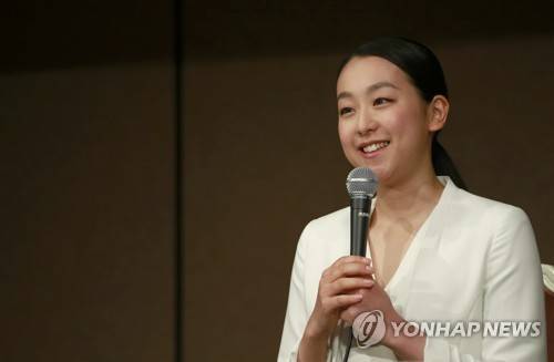 '김연아에 밀려 올림픽 은메달' 아사다 마오, 지도자로 변신…