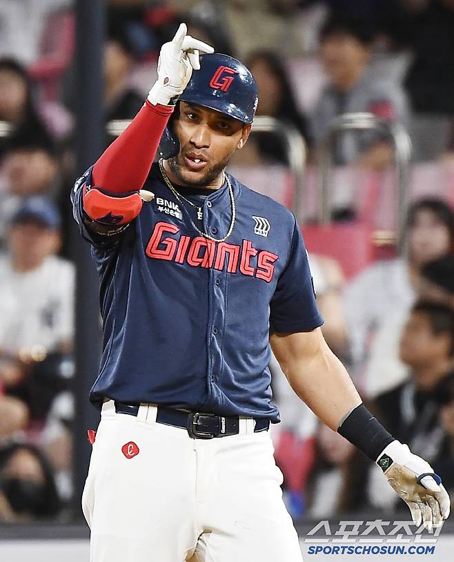 '6월 타율 0.538 실화인가' KBO 신기록 보유자, 올해는 무려 205안타 페이스