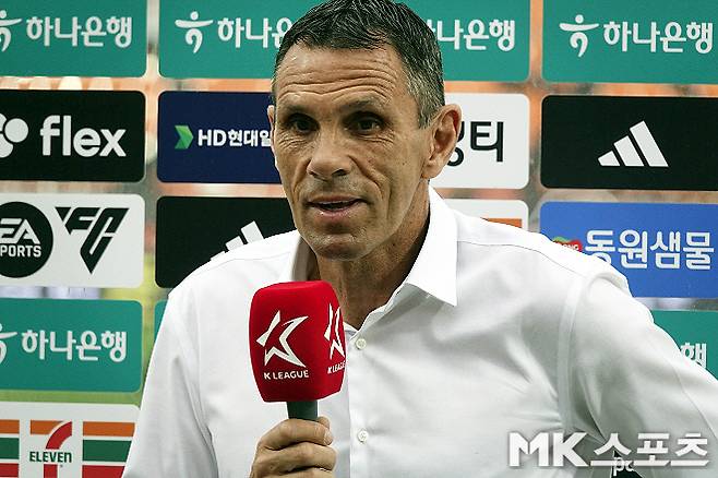 폴란드·네덜란드·포르투갈 등이 주시한다... 유럽 진출? 전진우 “아직 얘기하긴 어려워”···“일단 소속팀에 집중” [이근승의 믹스트존]