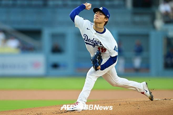 '충격' 日 야마모토 이정후에 볼넷 내주고 끝내 만루포까지 허용 '와르르' 무너졌다