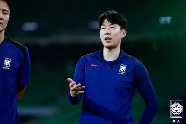 '대박' 손흥민 사우디 안 간다! 토트넘과 재계약 유력…