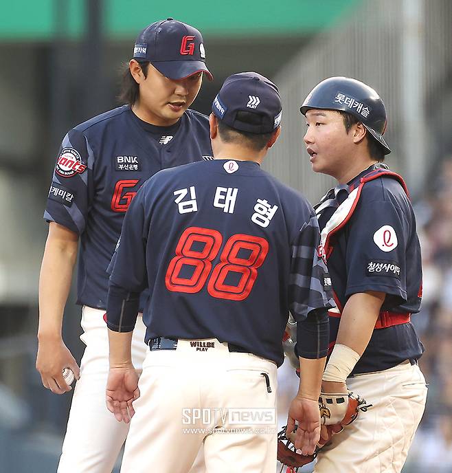 ‘부상자 속출+주축 부진’ 롯데의 데드크로스 위기… 명장도 승부처 직감, 이 고비 넘겨야 가을 보인다