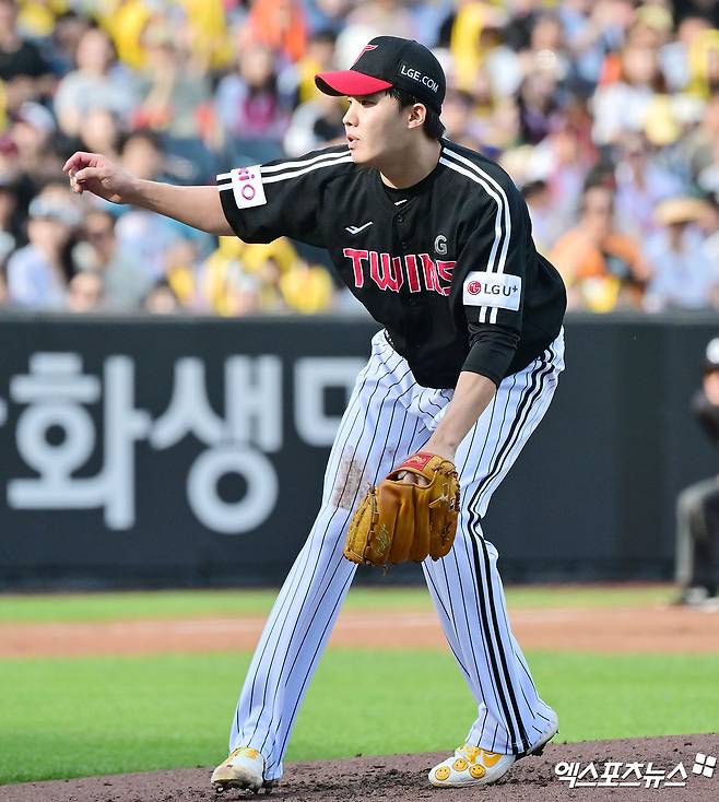 '병살타 4개 VS 실책 3개' 미리보는 KS 맞아? LG-한화, 연장전 끝 2-2 무승부…'무리한 홈 쇄도' 한화, 1위 탈환 실패 [대전:스코어]