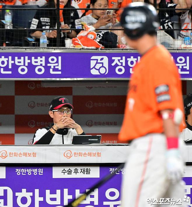 '병살타 4개 VS 실책 3개' 미리보는 KS 맞아? LG-한화, 연장전 끝 2-2 무승부…'무리한 홈 쇄도' 한화, 1위 탈환 실패 [대전:스코어]