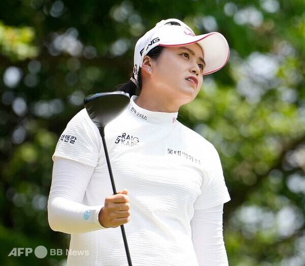 '첫 우승 도전' 최혜진, 마이어 LPGA 클래식 셋째날 선두 지켜