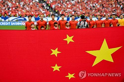 '中 발칵 뒤집혔다!' 월드컵 탈락→술 마시다 걸린 21세 국대 수비수…