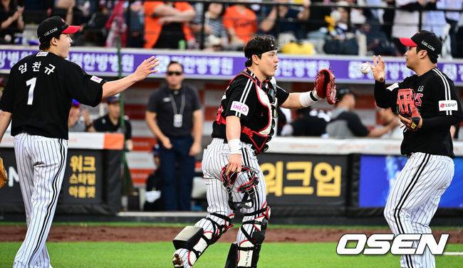 “한국시리즈 2차전 선발로 쓰죠” 50억 FA, 흔들려도 무너지지 않는다, ‘한화 킬러’ 22이닝 1실점