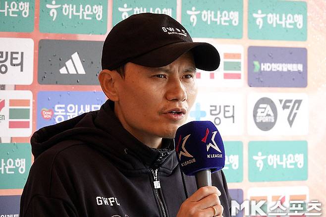 일본 3년→한국 복귀 김건희 “韓·日 축구 완전히 달라”···“일본은 전방 압박+공격적·한국은 수비가 단단” [이근승의 믹스트존]