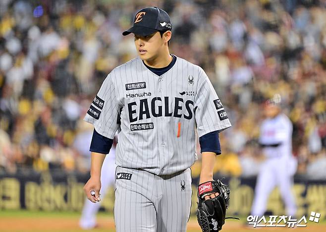 '충격의 6실점→1군 말소' 대전왕자, 21일 만에 선발 마운드 오른다…1위 놓고 송승기와 '영건 대결' [대전 현장]