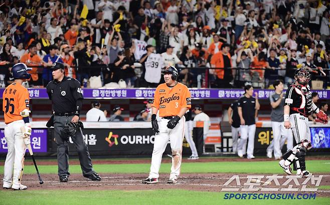 독수리 '캡틴'이 왜 거기서 나와? '웰컴 투 대전 볼파크' 친정 식구들 환영 직접 나선 대장 독수리[대전현장]