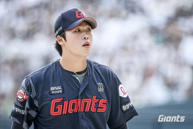 '승승승승 도전' 롯데 선발 라인업 공개! 김동혁 리드오프, 손호영 1번→7번 배치…1차지명 이민석 시즌 3승 도전 [MD인천]