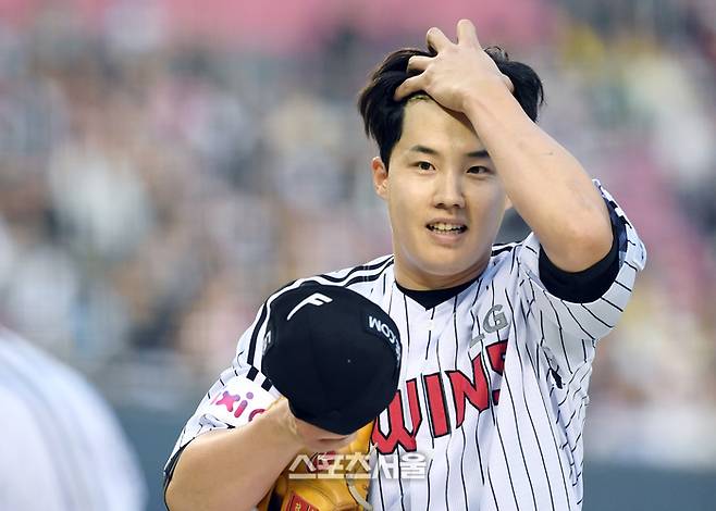 “곧 엔트리 말소될 것” 연일 호투인데…LG ‘토종 에이스’ 임찬규, 갑자기 2군 내려가는 이유는? [SS대전in]
