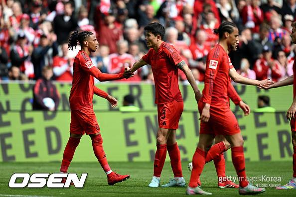 드디어 반가운 소식 “김민재가 프리미어리그에서 뛰고 싶어한다…맨유에 먼제 제안”