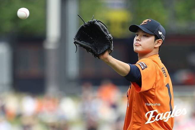 한화 1위! 35일 만에 LG 잡고 진짜 '최강한화'됐다…104분 우천중단→빅이닝 대폭발, 0-4에서 10-5 역전극