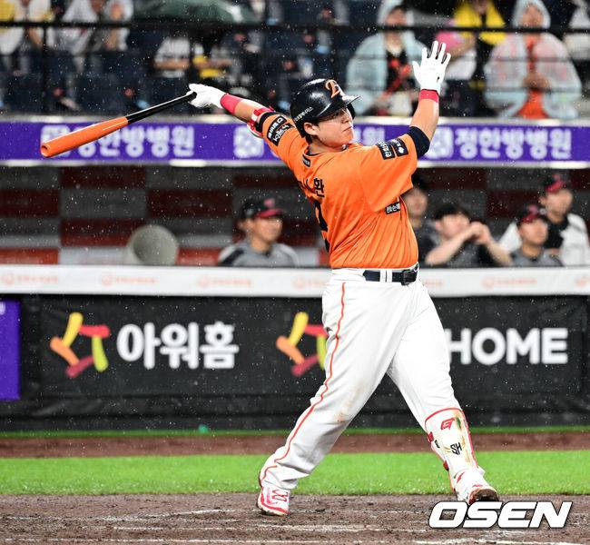 ‘104분 우천 중단, 하늘은 한화 편이었다’ 한화, 33일 만에 1위 복귀하다. LG에 10-5 역전승...LG, 3실책 자멸→2위 추락 [대전 리뷰]
