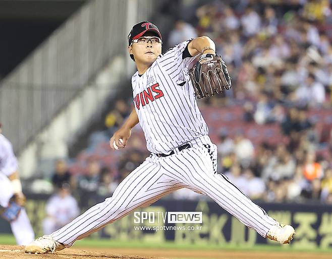 염경엽 감독은 왜 104분 중단에도 투수를 바꾸지 않았나…