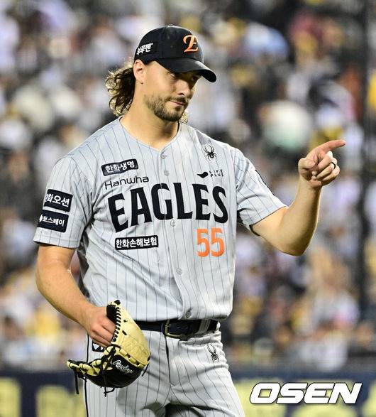 롯데 상대로만 23K 실화? 거인 압도한 공포의 외인 사직 출격…33일 만에 1위 탈환→1위 굳히기 나선다