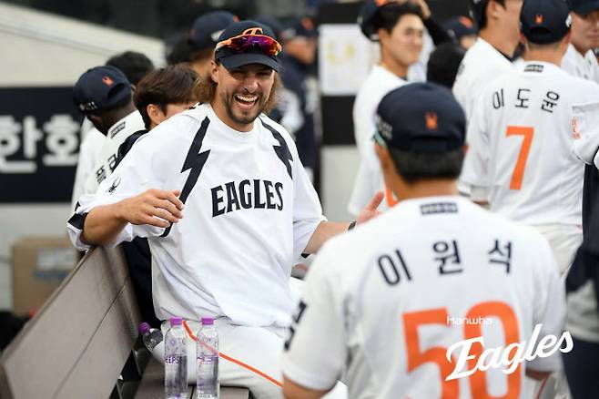 '6주 단기알바에서 대전예수로...' 한화 돌풍 이끄는 '복덩이' 와이스
