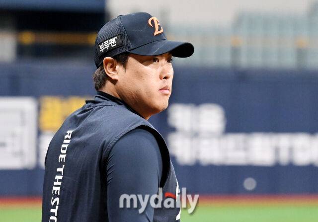 최강한화의 마침표는 대형계약자들의 “나는 행복합니다”…류현진·채은성·엄상백·안치홍·심우준 ‘함께 웃는 그날’