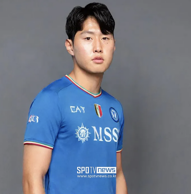 “이강인! 나한테 축구 좀 배울래?” 伊 나폴리 이적 공식발표 ‘손흥민 절친’ 더 브라위너 “궁금한 것 모두 알려주고파”