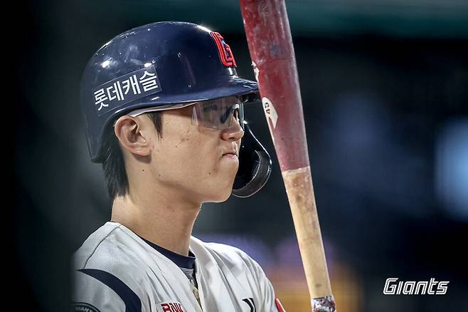 '장두성 부상' 롯데 1번타자 또 바뀌었다…이번엔 트레이드 보석 출격, 한화전 선발 라인업 공개