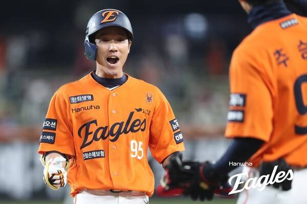 독립리그→최강야구→데뷔시즌 3할→신인왕 2위→다음은 올스타? 황영묵, 팬 투표 2차 집계서 초박빙 2위...극적인 뒤집기 나올까