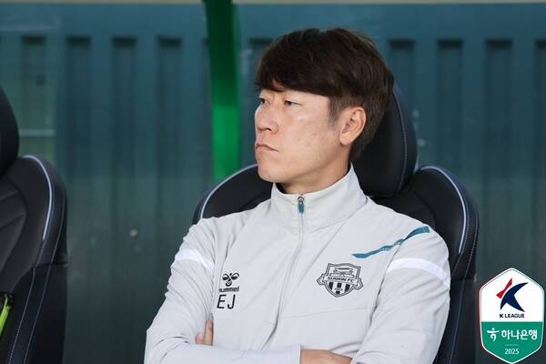 [st&현장] '0-2→김진규+콤파뇨 골...이승우 자책골 유도→3-2' 전북, 수원FC 상대 대역전승...15경기 무패 질주
