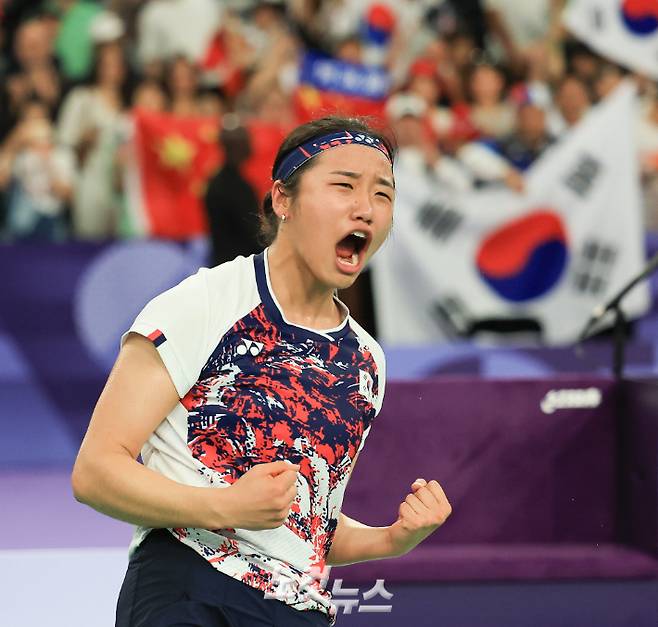 [단독]'파리 작심 발언' 안세영, 연 20억+@ 이용대 넘어 역대 최고 대우…요넥스와 초대형 계약 눈앞