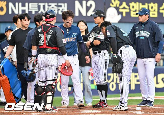 “헤드샷 박건우 쓰러지자…고개 숙인 박해민, 사과한 김광삼 코치” [박준형의 ZZOOM]