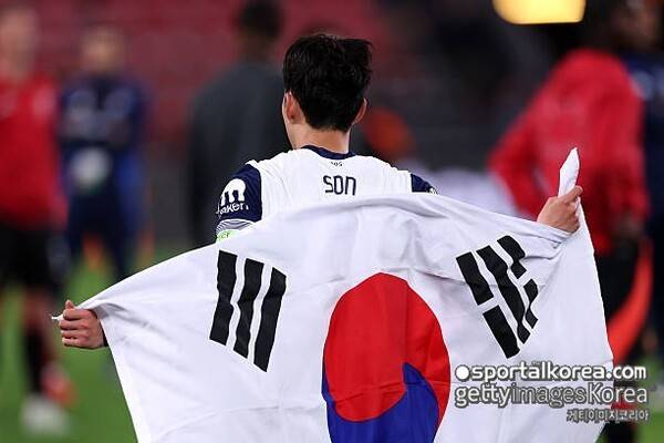 '489억 포기' 손흥민, 박지성 뜻 잇는다?...8월 3일 한국 투어 후 결별 가속화→'레버쿠젠, 5월부터 복귀 논의'