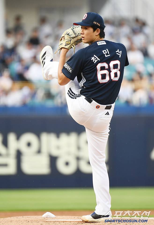 정우주 정현우 배찬승? 다 아니었다.. '2025 신인'의 첫 QS가 이렇게 묻히다니 → 전체 16번 두산 최민석, 제대로 준비해서 올라왔다