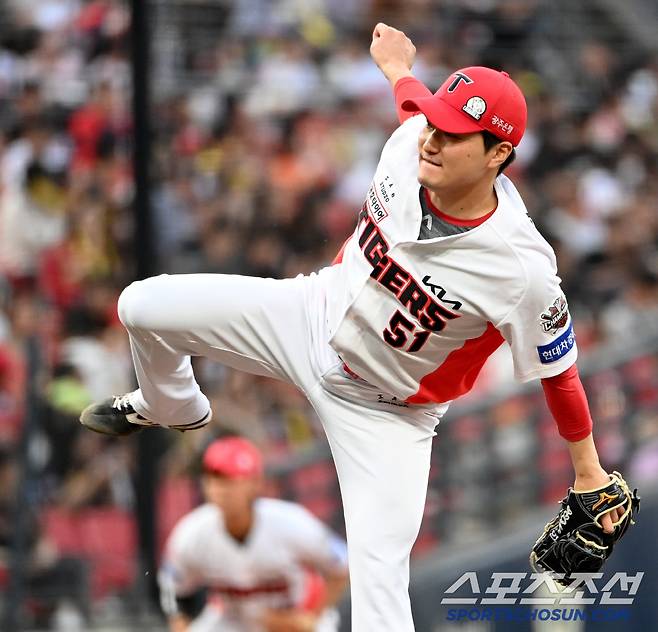 구단 역대 최초 역사→2이닝 19구 퍼펙트…KIA 1위, 이 선수 헌신 없이 불가능했다