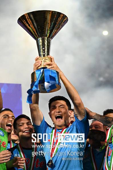 韓 축구 초대박! '김민재+이강인' 듀오 성사되나...'이강인 영입설' 나폴리, 김민재 복귀 고려