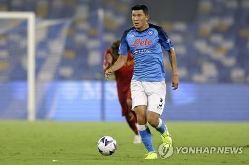 '방출생' 김민재 원하는 곳 나타났다!…나폴리 '철기둥' KIM 복귀 염원→'루카쿠 2배' 연봉 조정은 '필수'