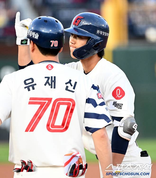 3안타 활약 지워버린 치명적 송구 실책...천당 가다, 지옥불에 떨어질 뻔 했다 [부산 현장]