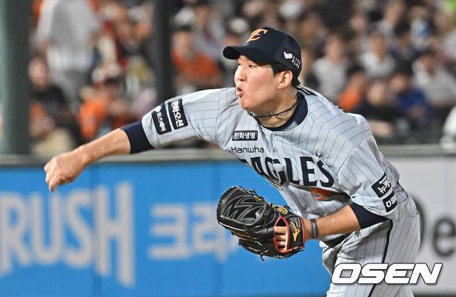 0-2에서 필승조 투입 총력전, 3-4 대추격전...'달의 결단' 통하나 했는데, 대주자가 허무한 도루 실패라니 [오!쎈 부산]