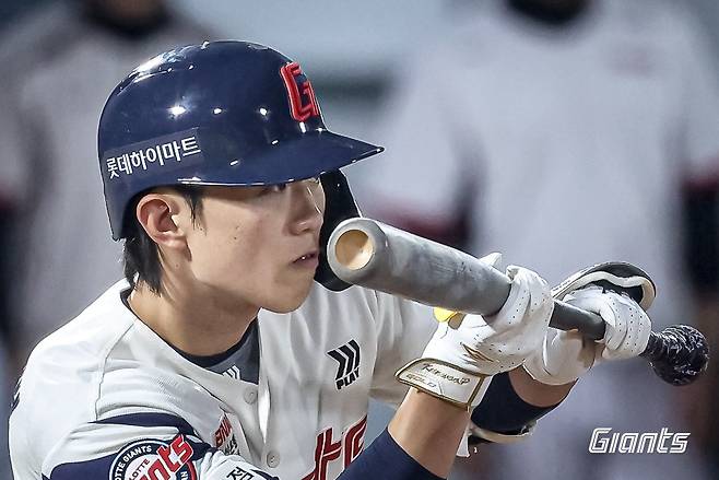 “제가 감히 나가도 되나요?” 롯데 전민재, 야구팬 표심 휩쓴 올스타 1위 유격수